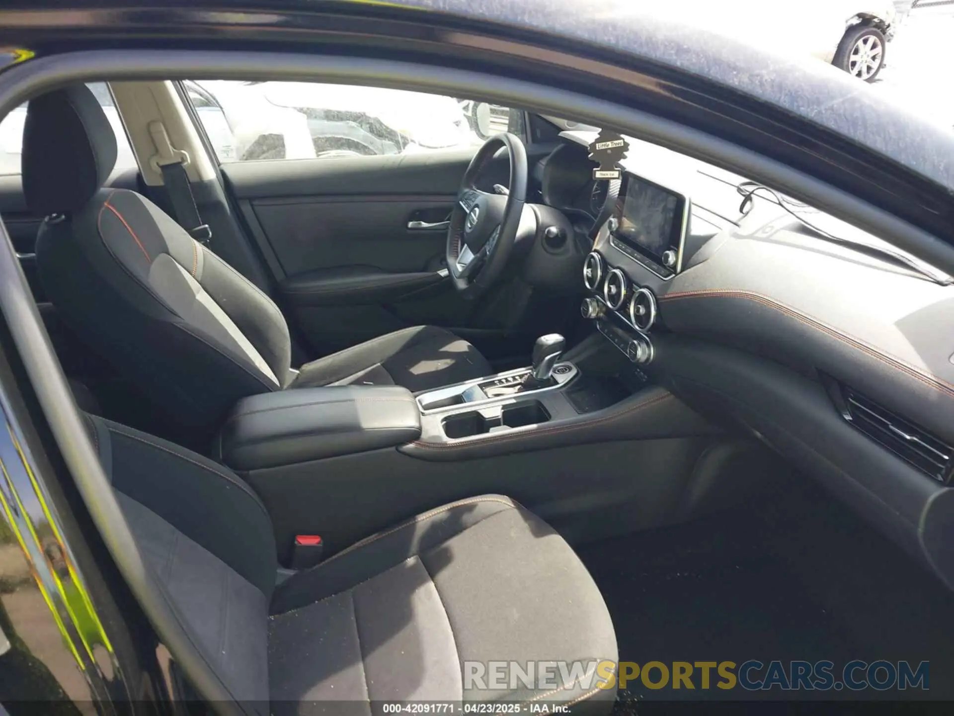 5 Photograph of a damaged car 3N1AB8DV7NY315736 NISSAN SENTRA 2022