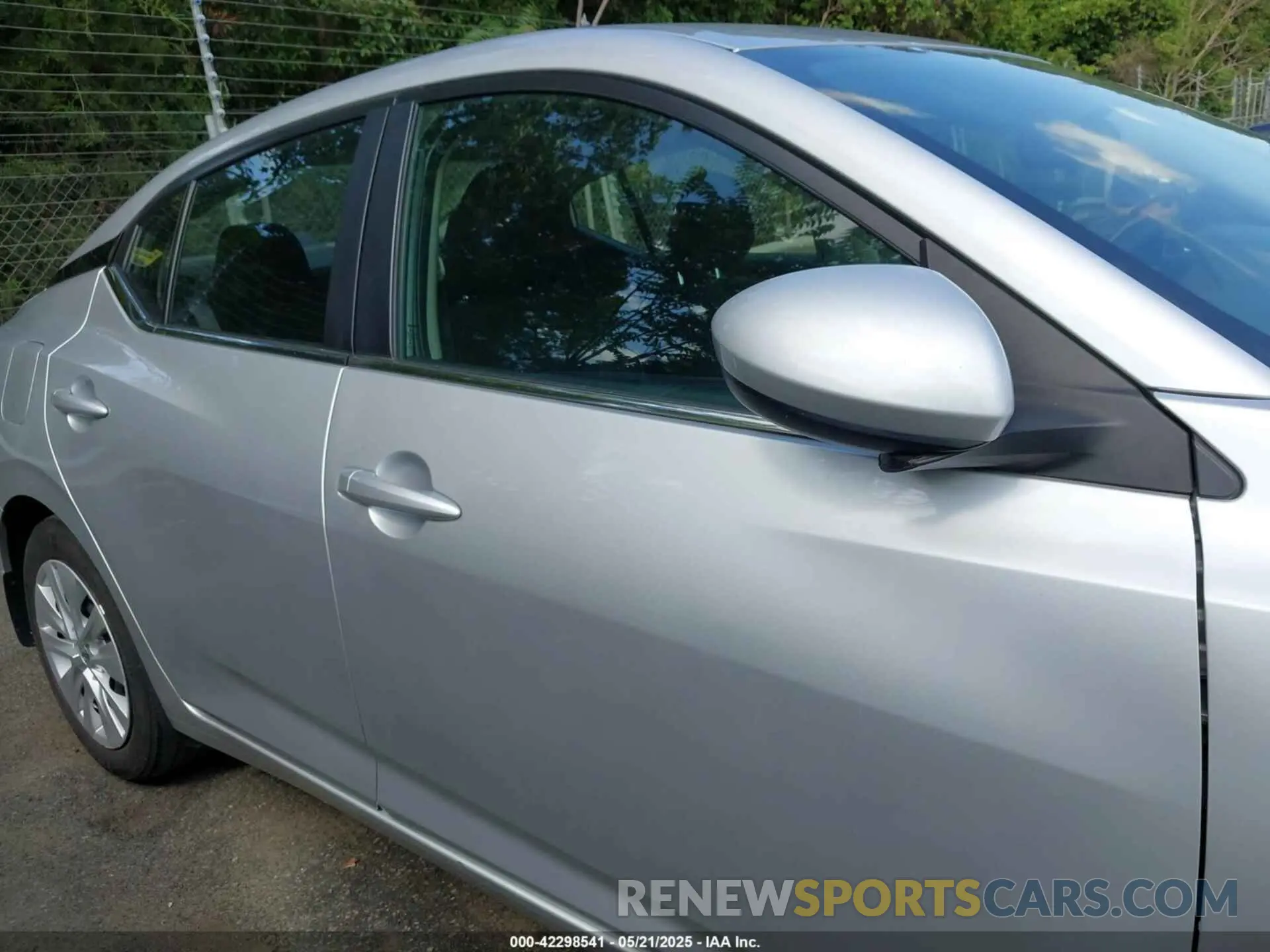 13 Photograph of a damaged car 3N1AB8BV0PY260195 NISSAN SENTRA 2023