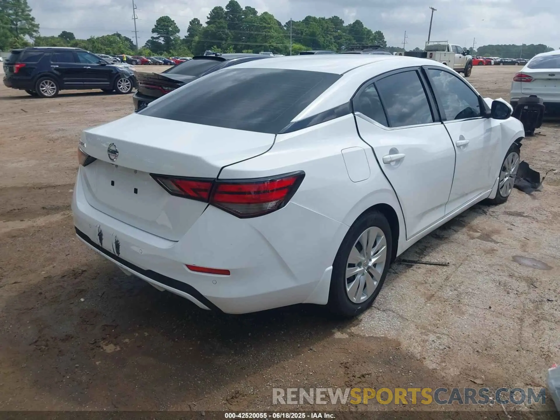 4 Photograph of a damaged car 3N1AB8BV3PY226459 NISSAN SENTRA 2023