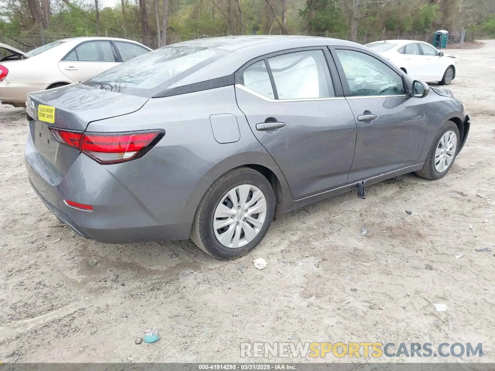 4 Photograph of a damaged car 3N1AB8BV5PY307348 NISSAN SENTRA 2023