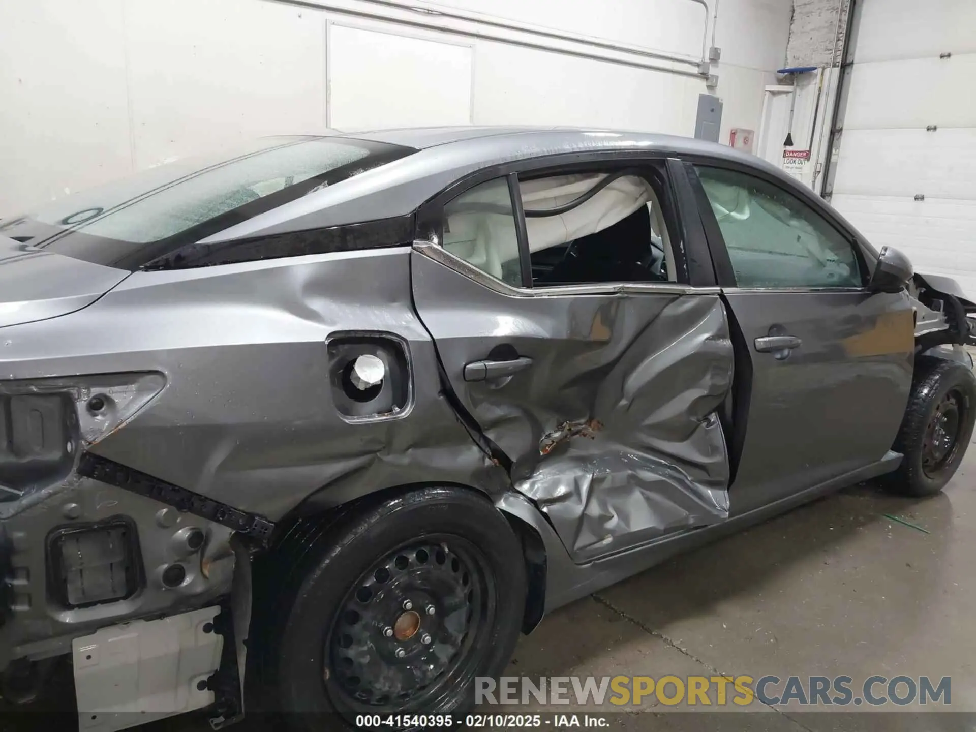 6 Photograph of a damaged car 3N1AB8BV6PY292617 NISSAN SENTRA 2023