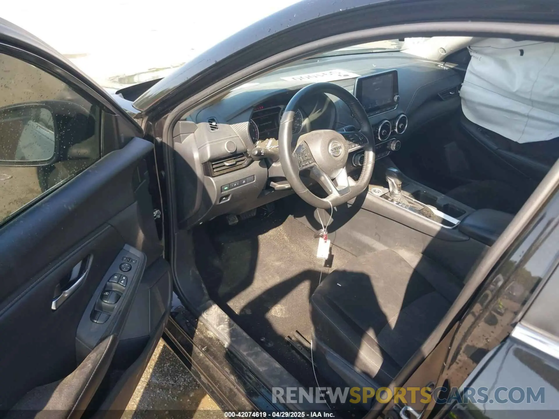 5 Photograph of a damaged car 3N1AB8CV2PY276039 NISSAN SENTRA 2023