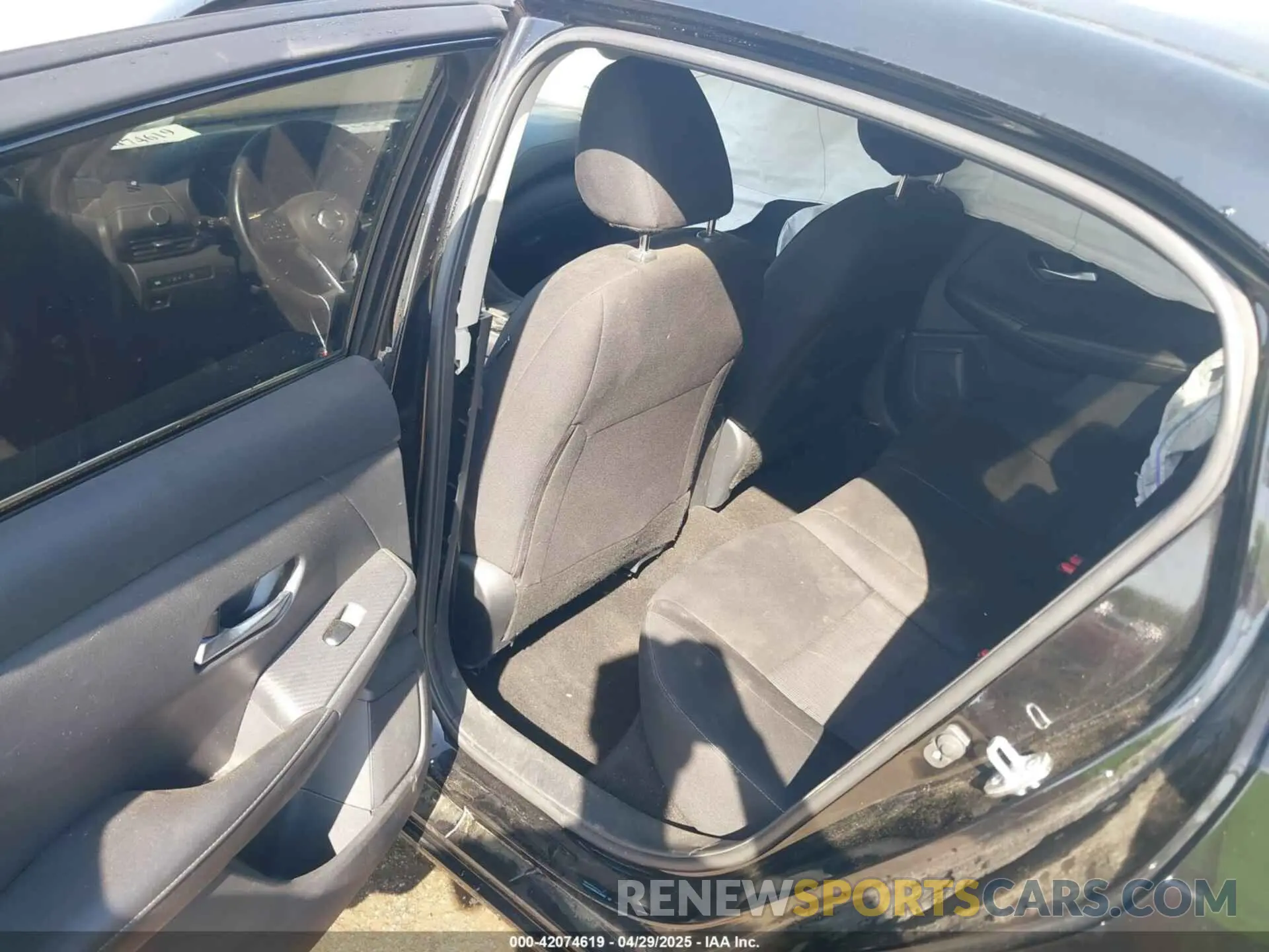 8 Photograph of a damaged car 3N1AB8CV2PY276039 NISSAN SENTRA 2023