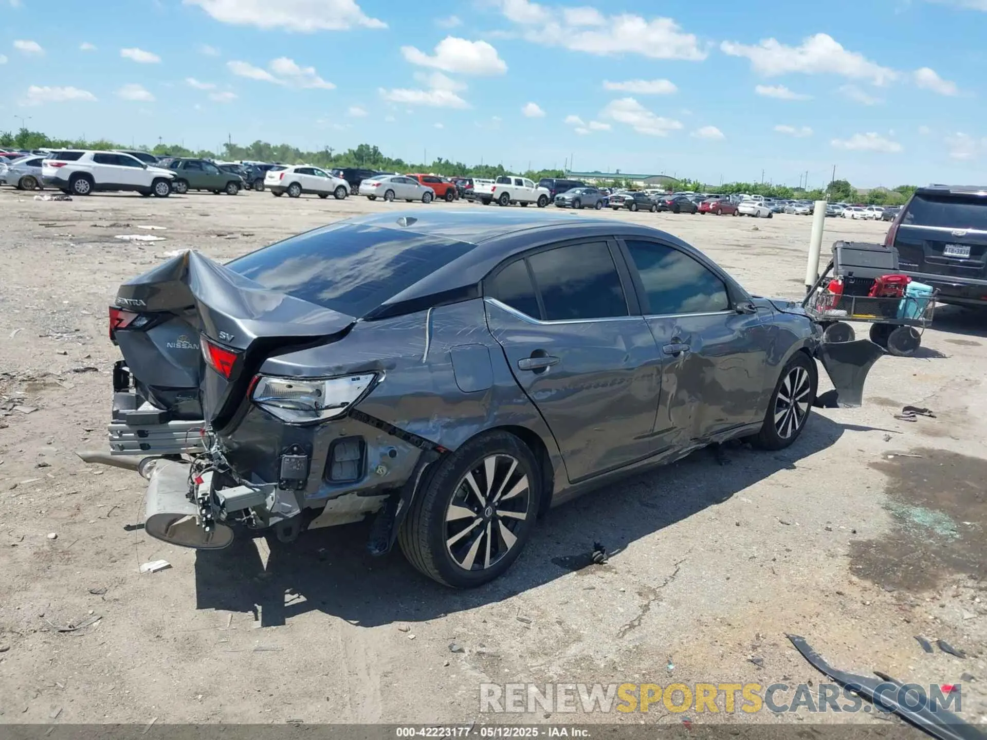 4 Фотография поврежденного автомобиля 3N1AB8CV4PY221639 NISSAN SENTRA 2023