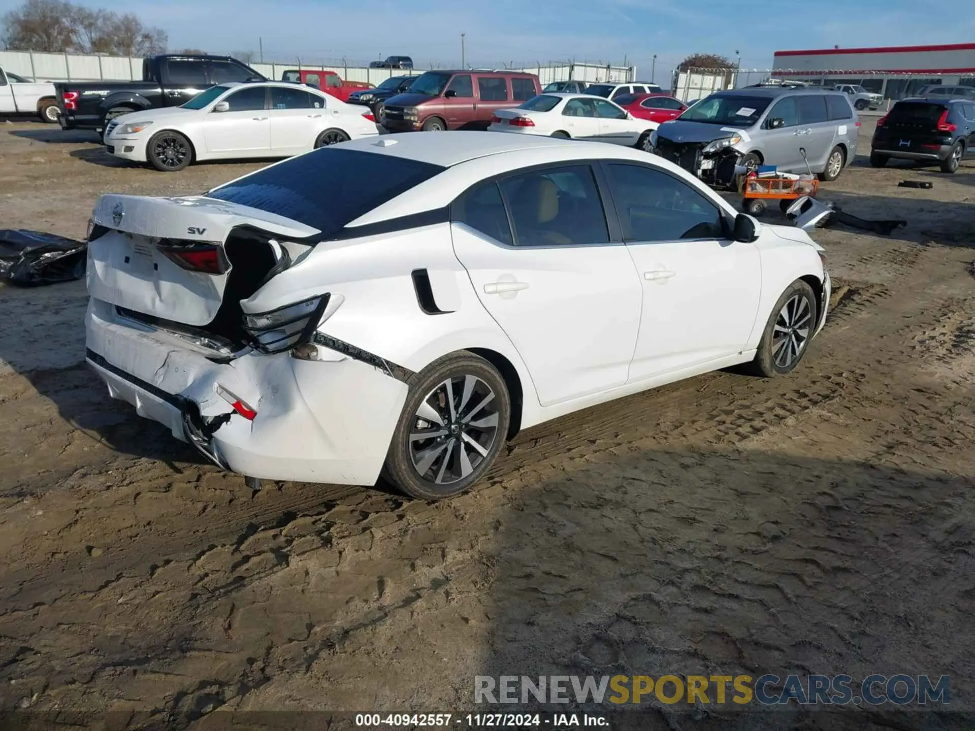 4 Фотография поврежденного автомобиля 3N1AB8CV4PY250770 NISSAN SENTRA 2023
