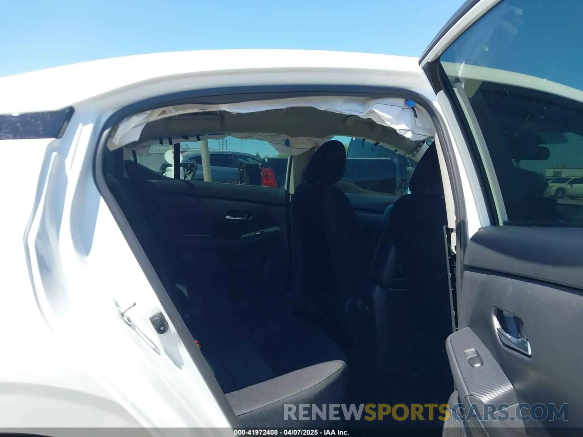 8 Фотография поврежденного автомобиля 3N1AB8CV4PY321126 NISSAN SENTRA 2023
