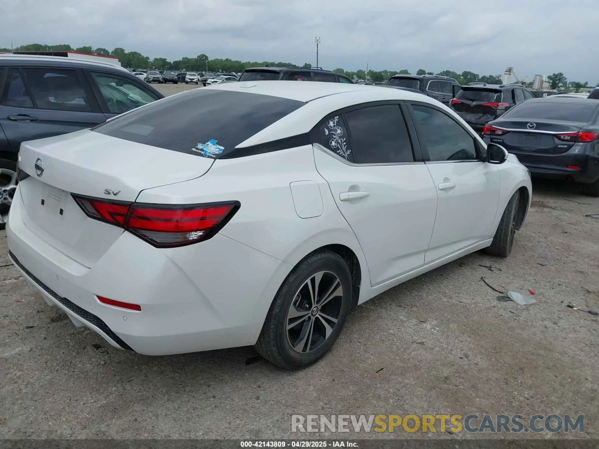 4 Фотография поврежденного автомобиля 3N1AB8CV5PY266010 NISSAN SENTRA 2023