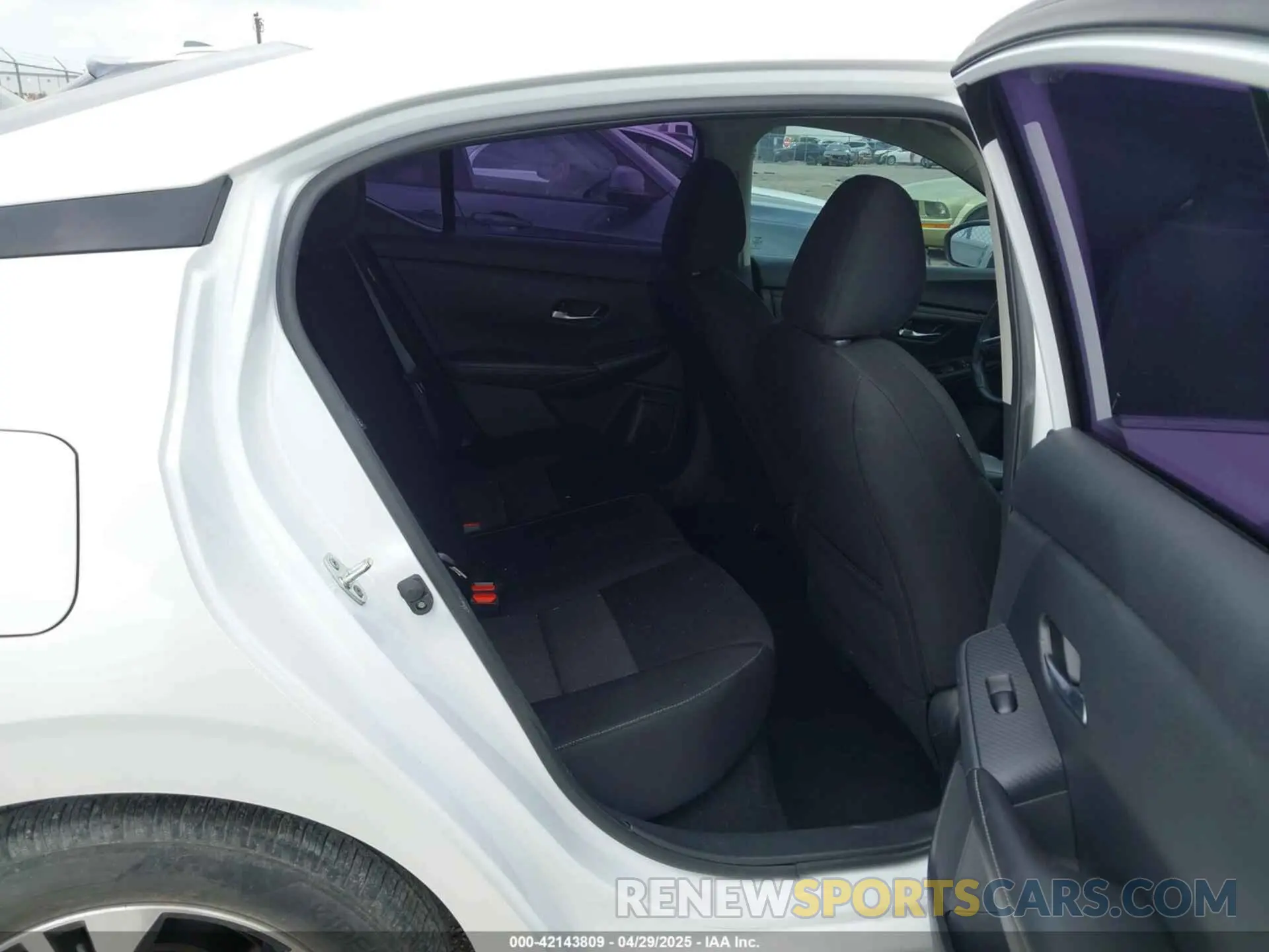 8 Фотография поврежденного автомобиля 3N1AB8CV5PY266010 NISSAN SENTRA 2023