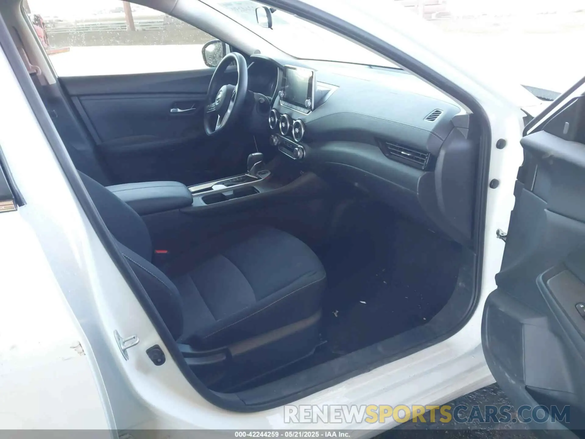 5 Фотография поврежденного автомобиля 3N1AB8CV6PY307003 NISSAN SENTRA 2023