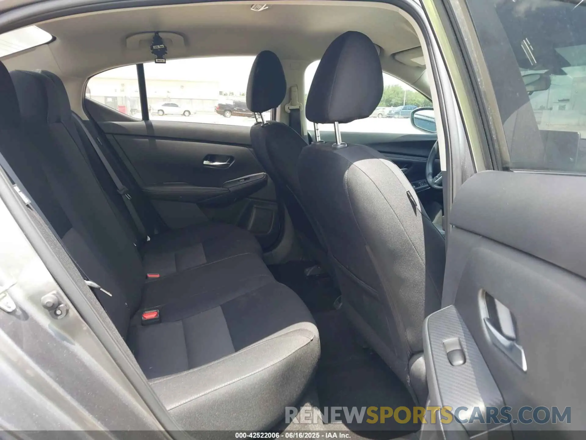 8 Фотография поврежденного автомобиля 3N1AB8CV6PY320575 NISSAN SENTRA 2023
