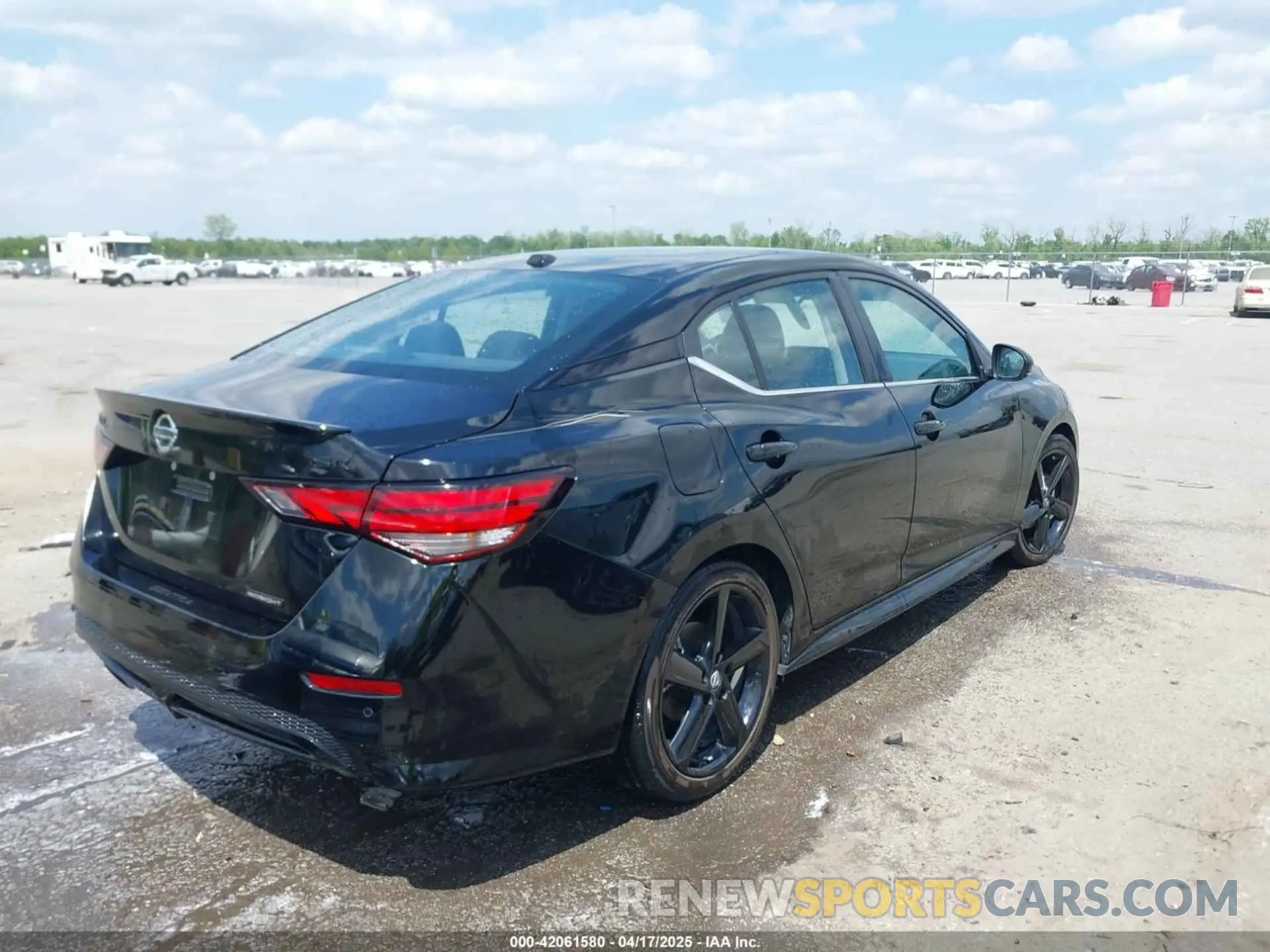 4 Фотография поврежденного автомобиля 3N1AB8DV0PY311756 NISSAN SENTRA 2023