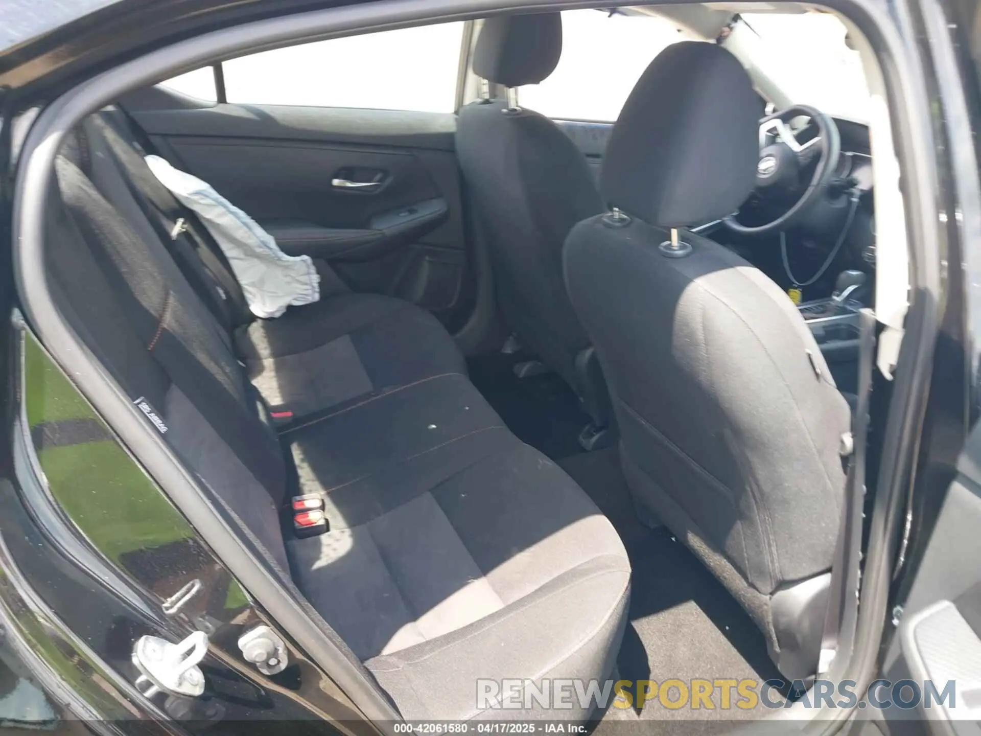 8 Фотография поврежденного автомобиля 3N1AB8DV0PY311756 NISSAN SENTRA 2023