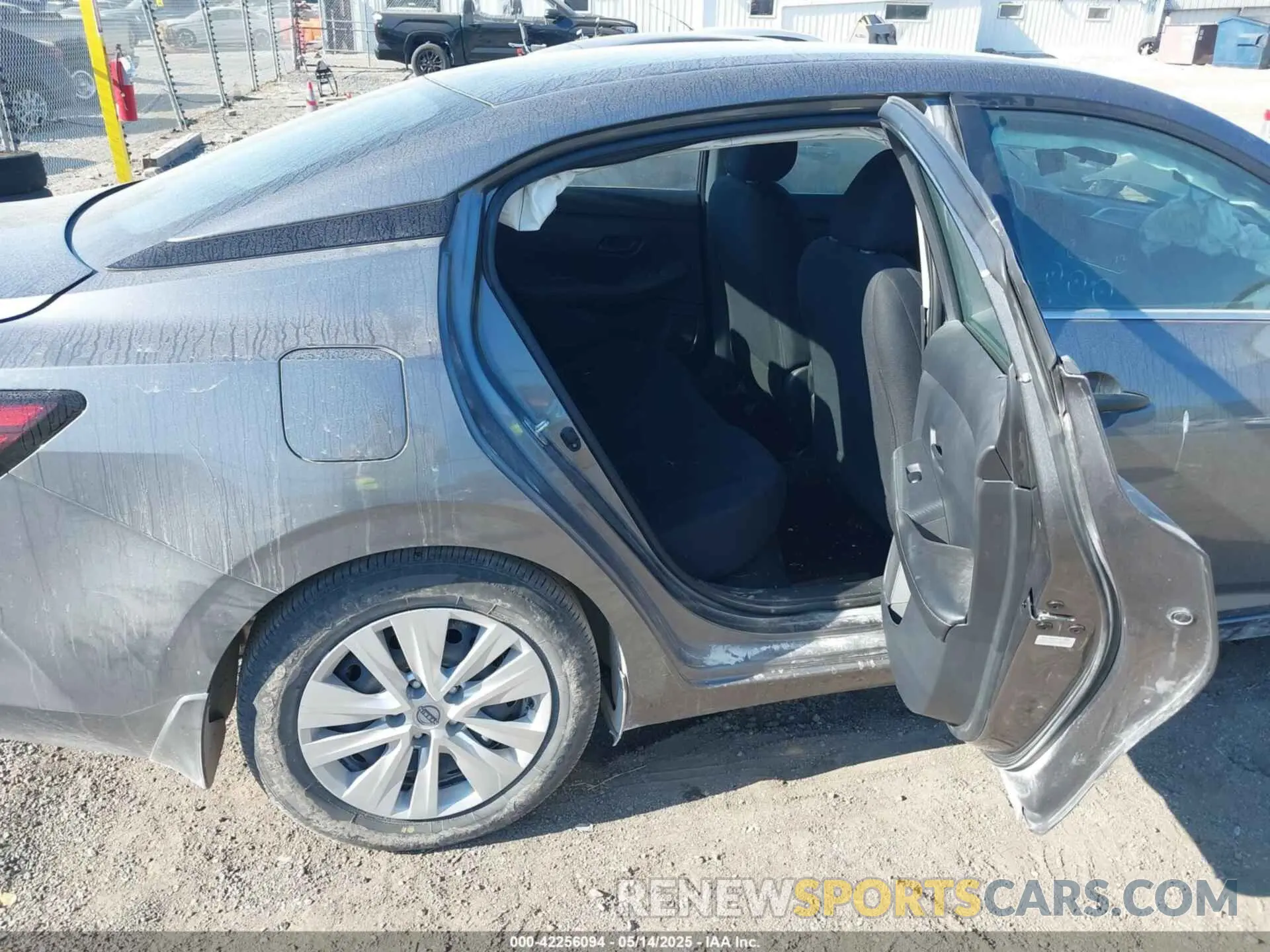 8 Фотография поврежденного автомобиля 3N1AB8BV0RY206978 NISSAN SENTRA 2024