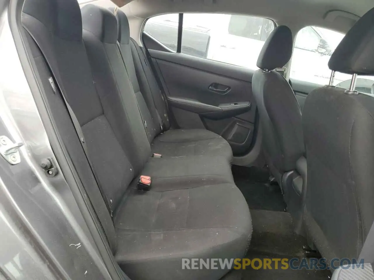 10 Photograph of a damaged car 3N1AB8BV0RY290395 NISSAN SENTRA 2024