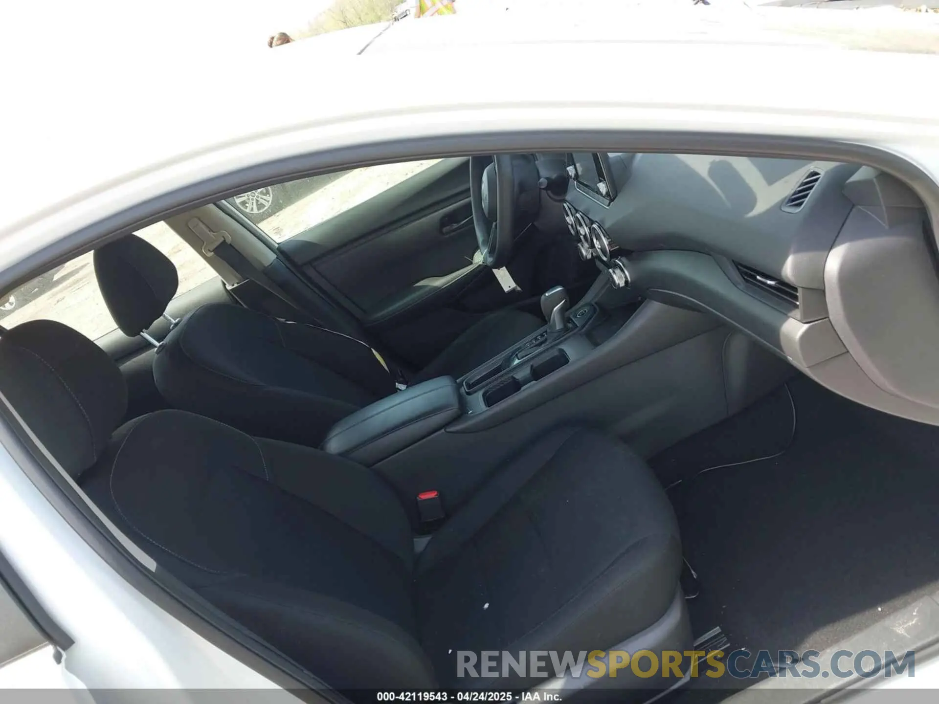 5 Photograph of a damaged car 3N1AB8BV2RY289474 NISSAN SENTRA 2024