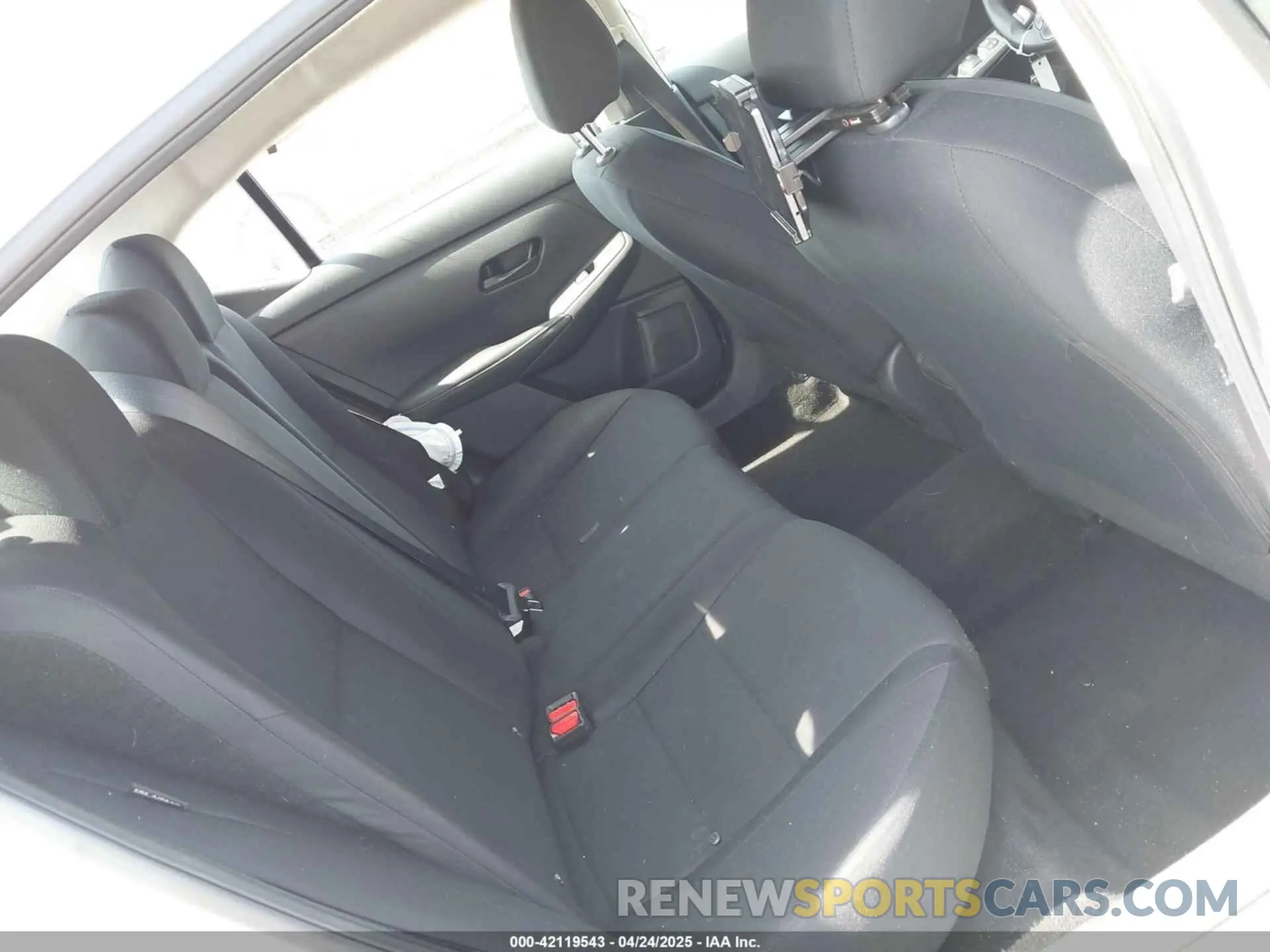 8 Photograph of a damaged car 3N1AB8BV2RY289474 NISSAN SENTRA 2024