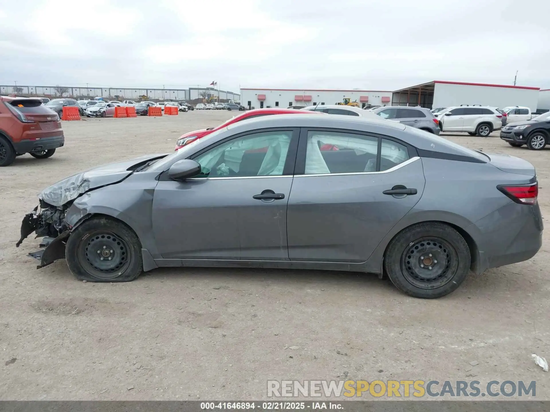 14 Фотография поврежденного автомобиля 3N1AB8BV2RY326104 NISSAN SENTRA 2024