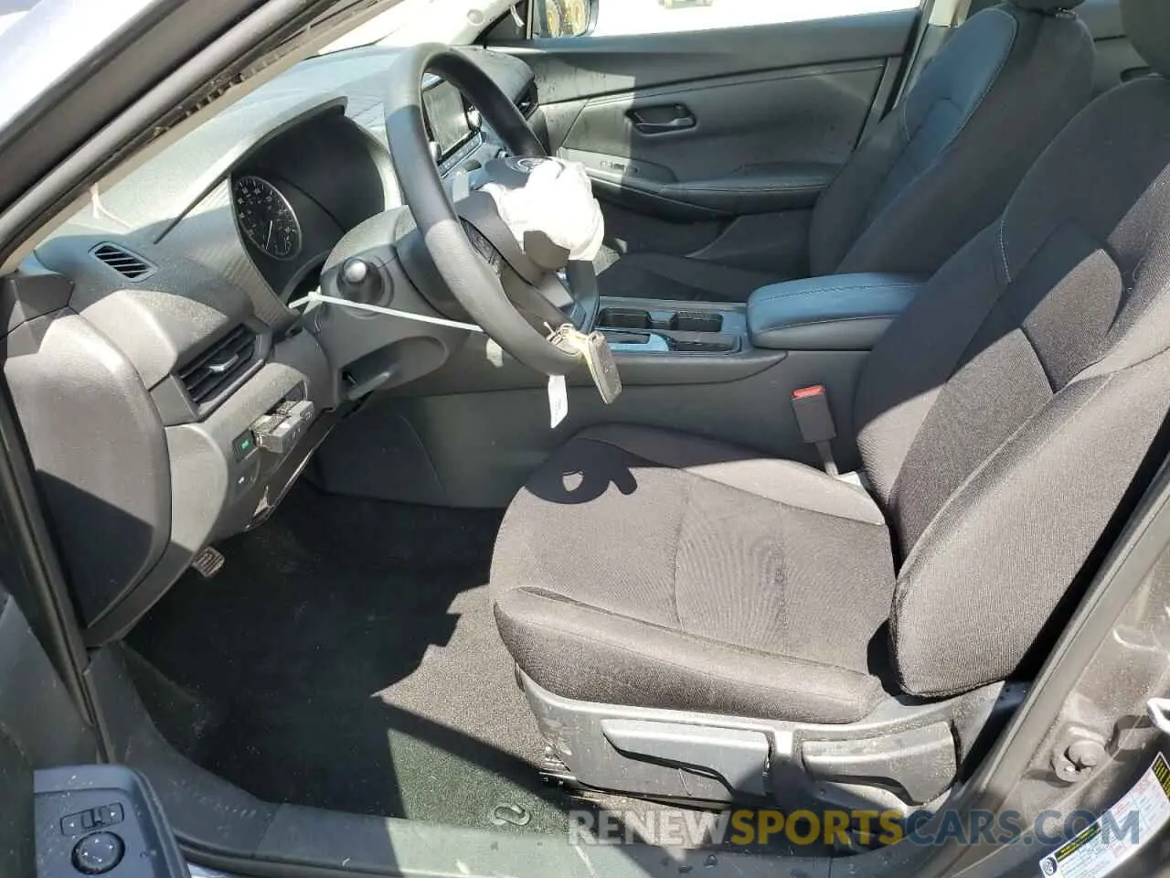 7 Photograph of a damaged car 3N1AB8BV4RY238946 NISSAN SENTRA 2024