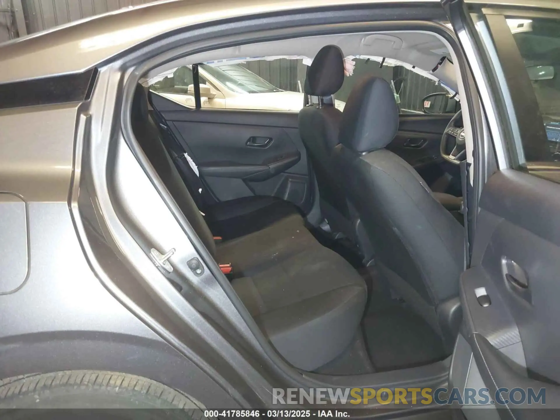 8 Фотография поврежденного автомобиля 3N1AB8BV5RY233271 NISSAN SENTRA 2024