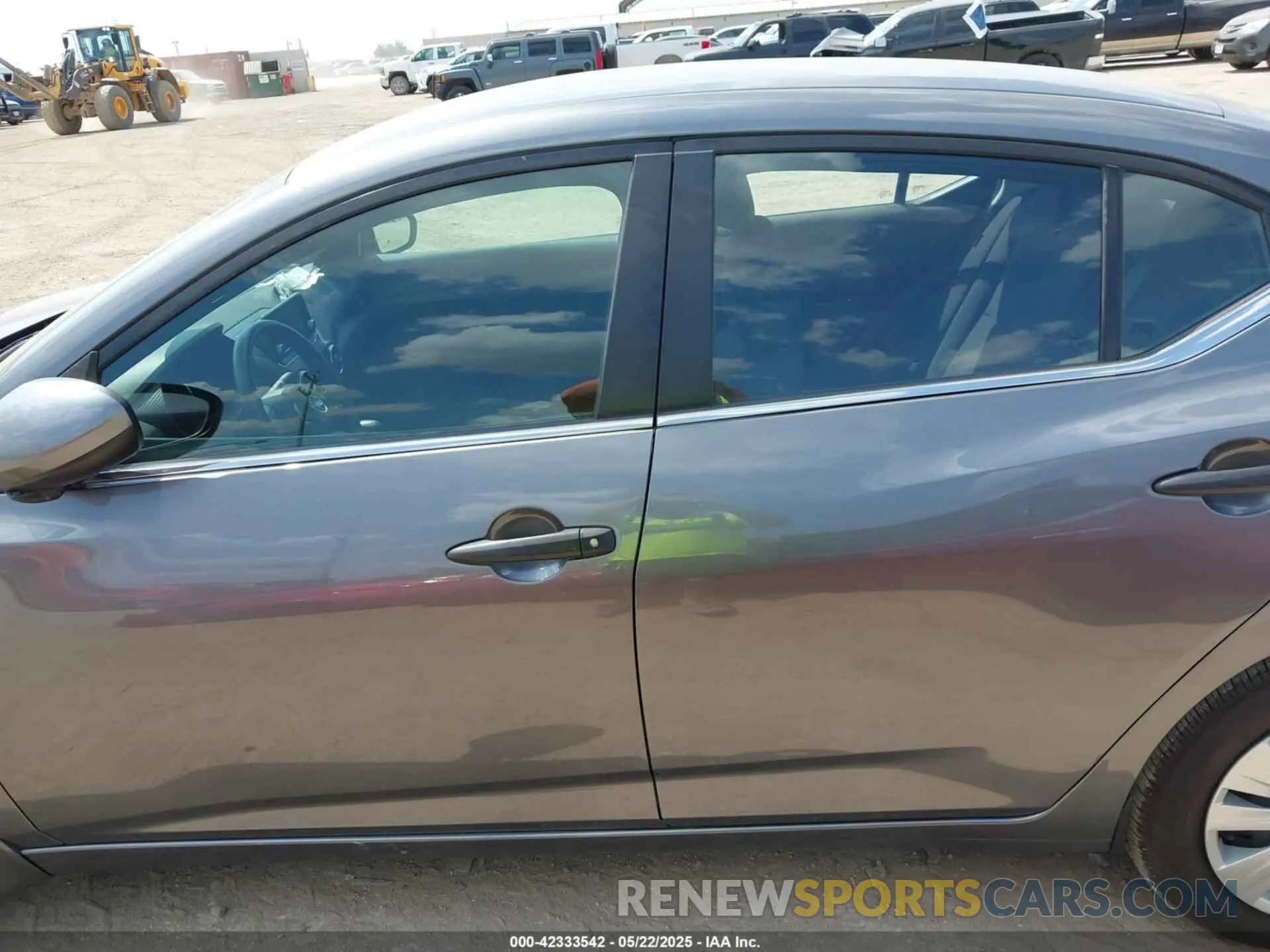 14 Фотография поврежденного автомобиля 3N1AB8BV9RY215100 NISSAN SENTRA 2024