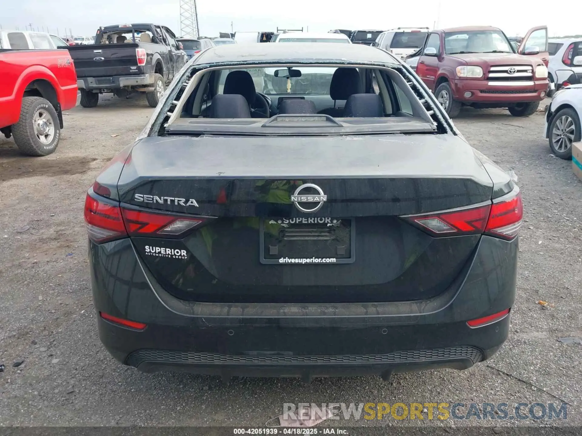 16 Фотография поврежденного автомобиля 3N1AB8BV9RY289696 NISSAN SENTRA 2024