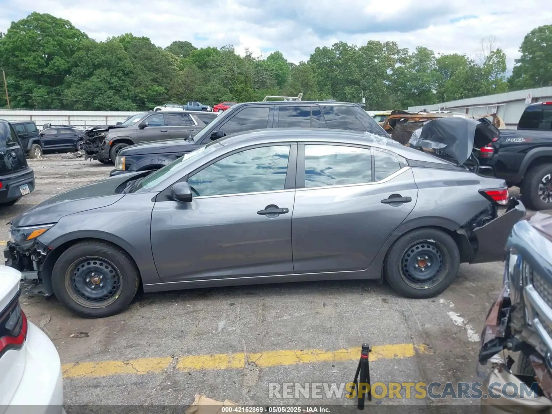 14 Photograph of a damaged car 3N1AB8BVXRY271241 NISSAN SENTRA 2024
