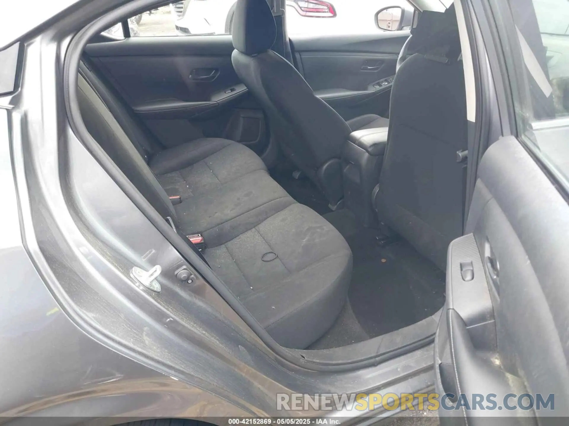 8 Photograph of a damaged car 3N1AB8BVXRY271241 NISSAN SENTRA 2024