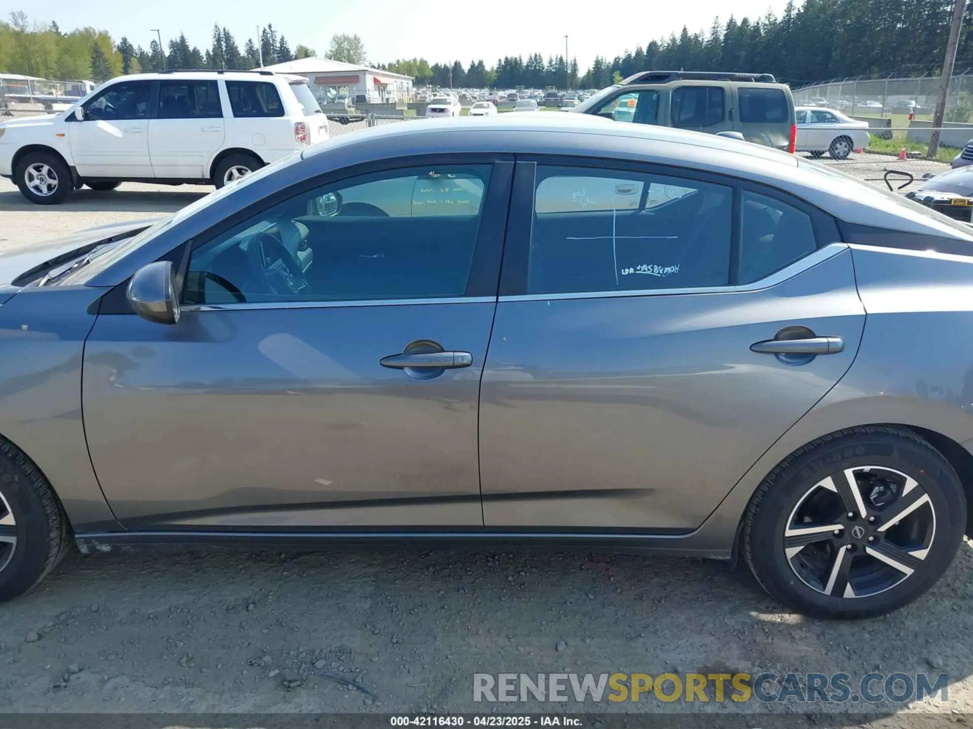 14 Фотография поврежденного автомобиля 3N1AB8CV0RY332191 NISSAN SENTRA 2024
