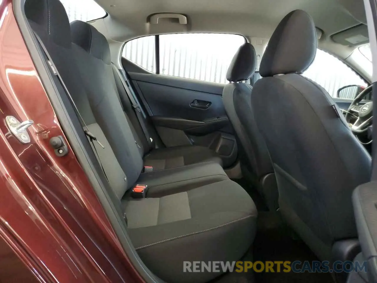 10 Фотография поврежденного автомобиля 3N1AB8CV0RY343451 NISSAN SENTRA 2024
