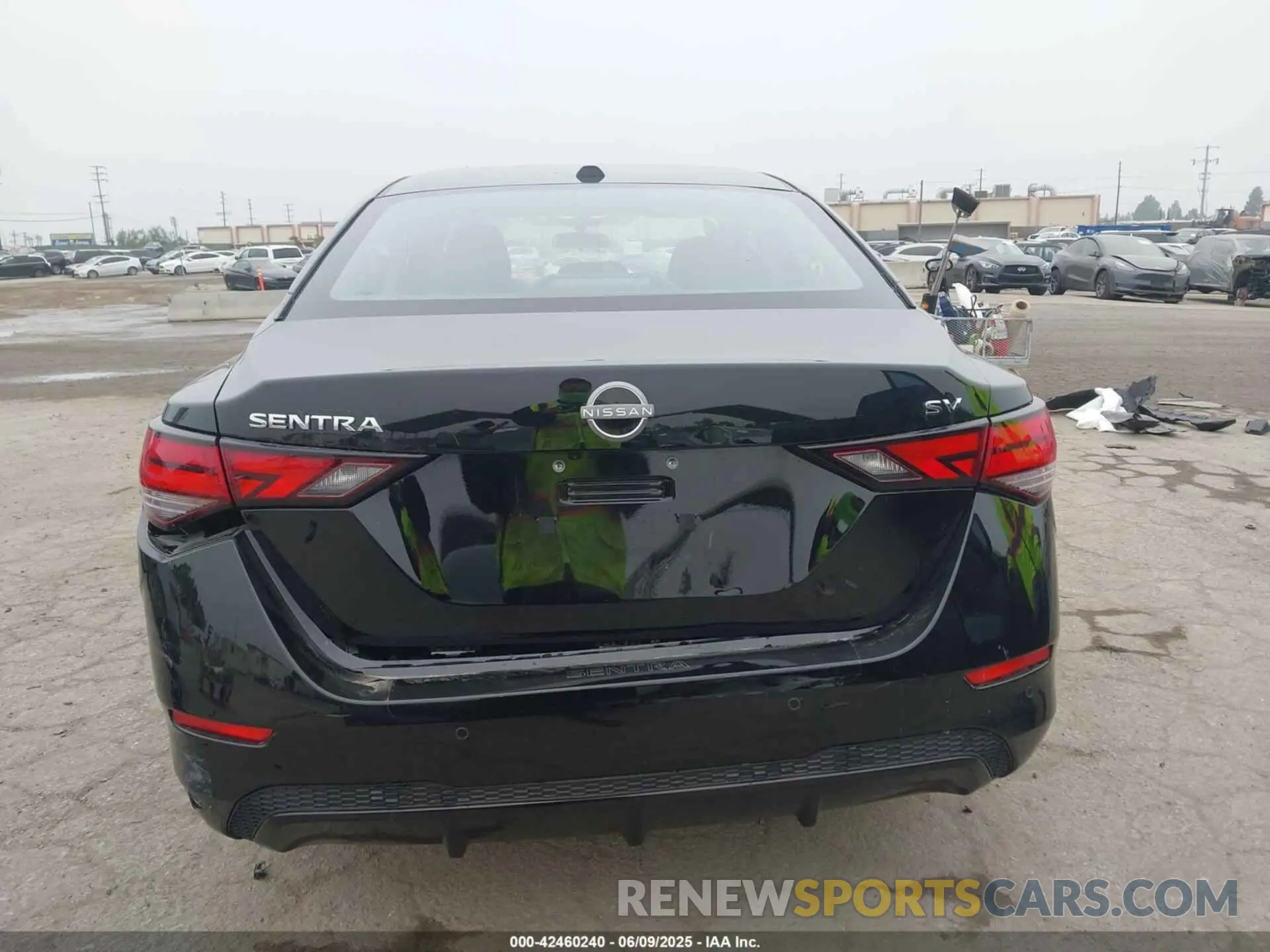 17 Фотография поврежденного автомобиля 3N1AB8CV0RY384341 NISSAN SENTRA 2024