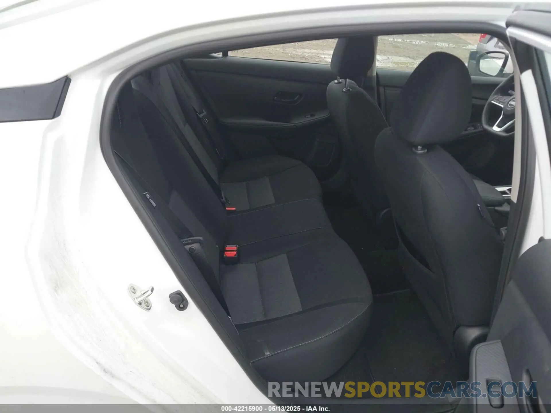 8 Фотография поврежденного автомобиля 3N1AB8CV1RY221651 NISSAN SENTRA 2024