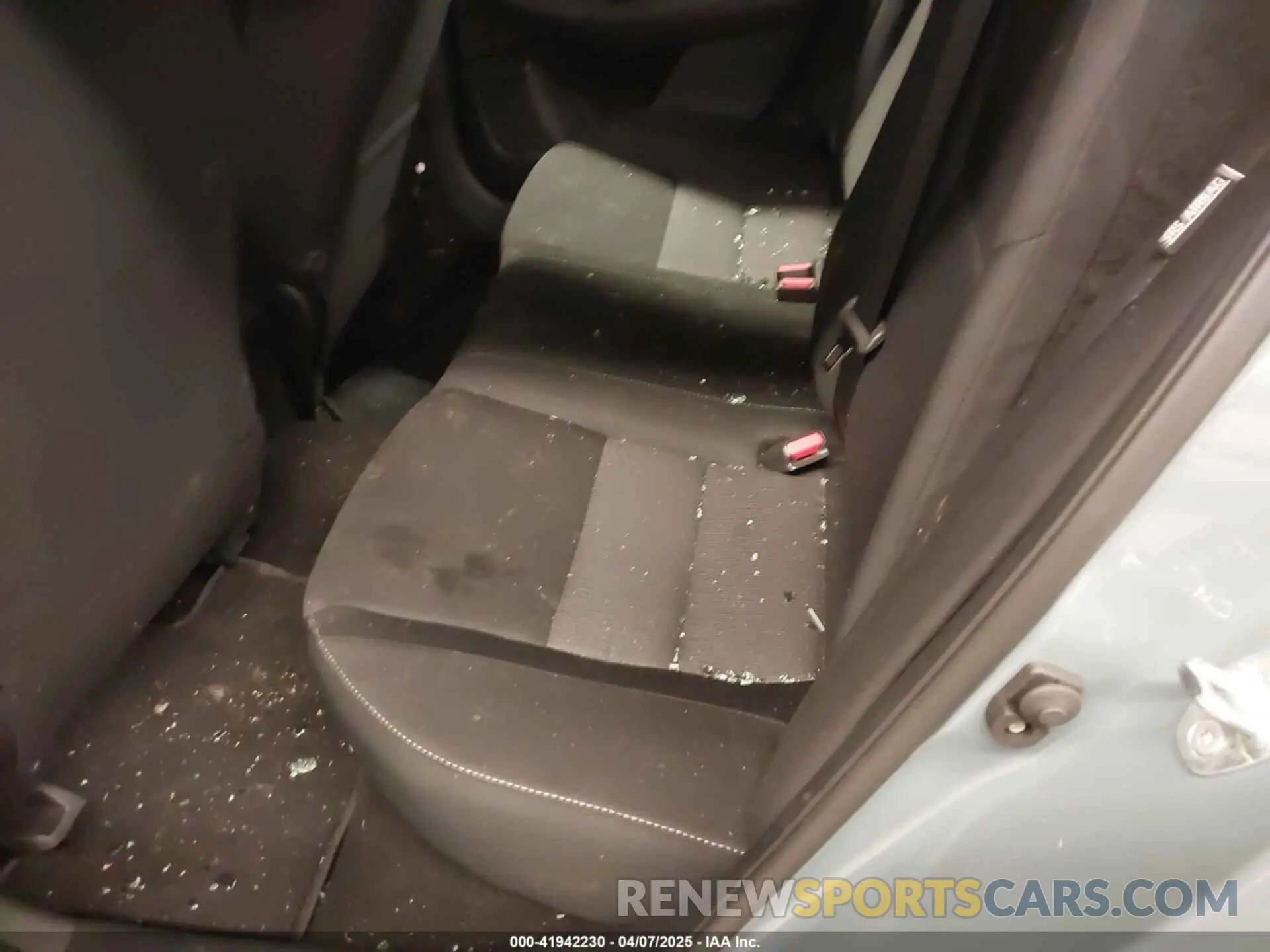 8 Photograph of a damaged car 3N1AB8CV1RY334421 NISSAN SENTRA 2024