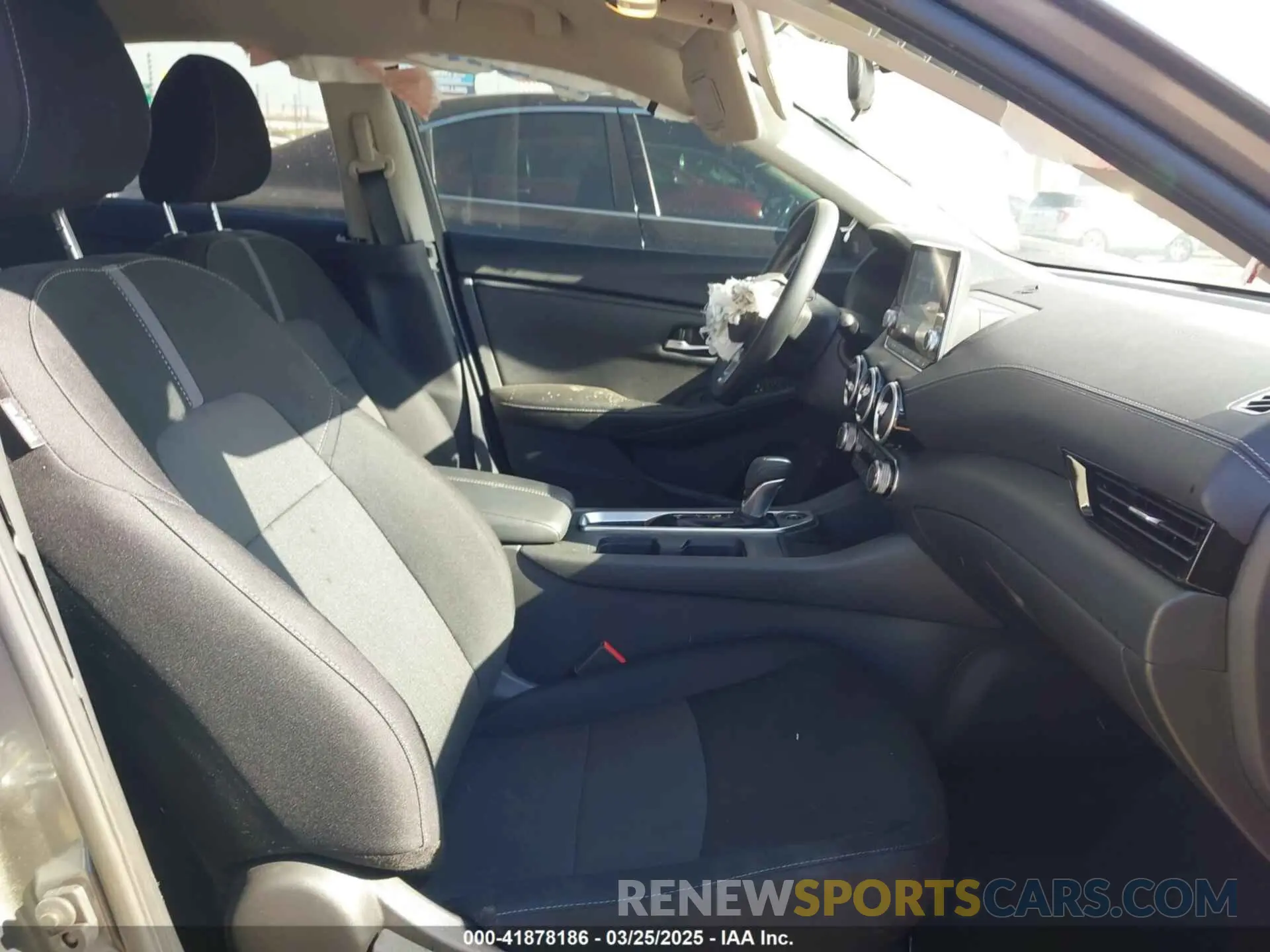 5 Фотография поврежденного автомобиля 3N1AB8CV2RY342236 NISSAN SENTRA 2024