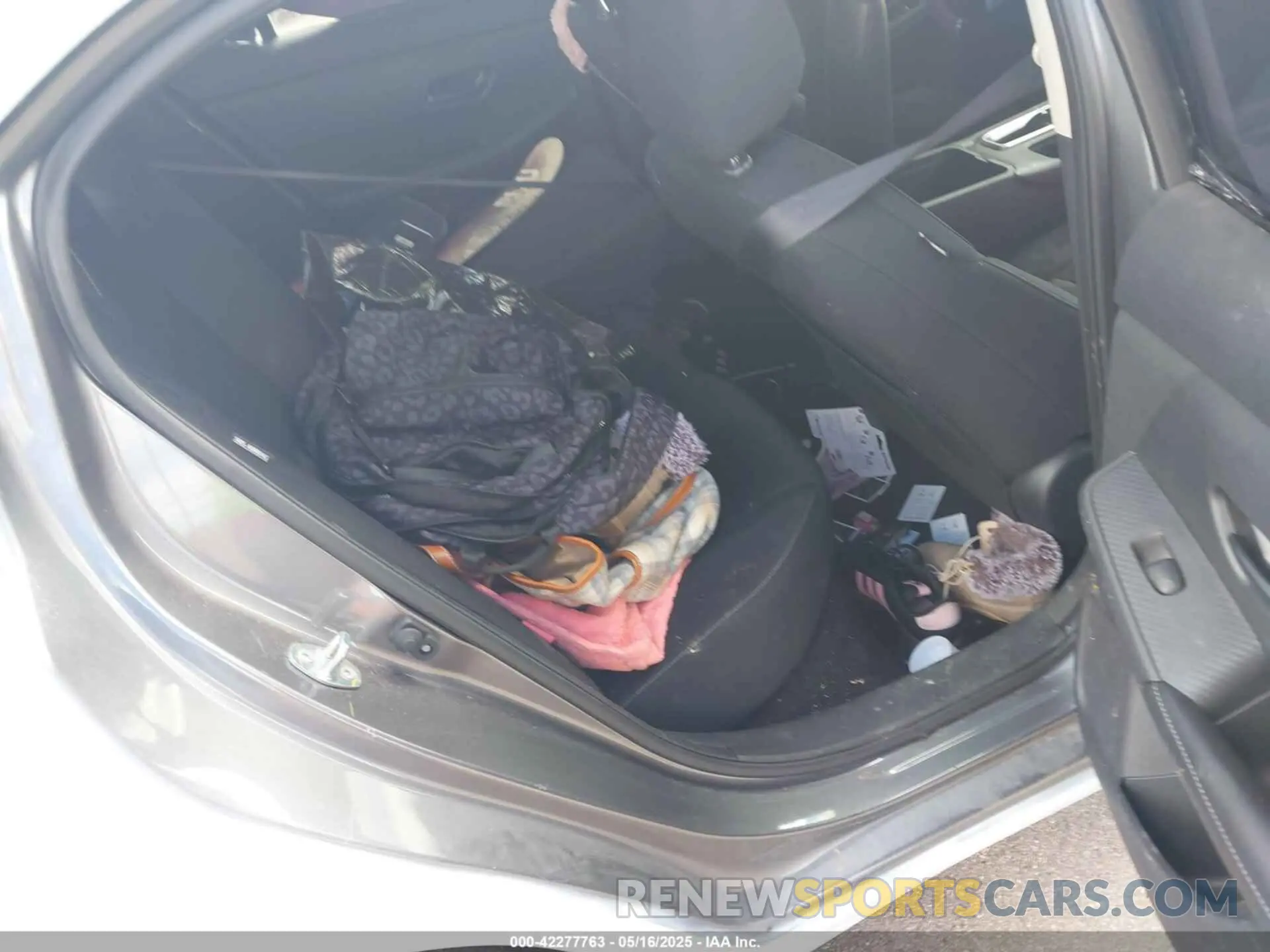 8 Photograph of a damaged car 3N1AB8CV3RY204530 NISSAN SENTRA 2024