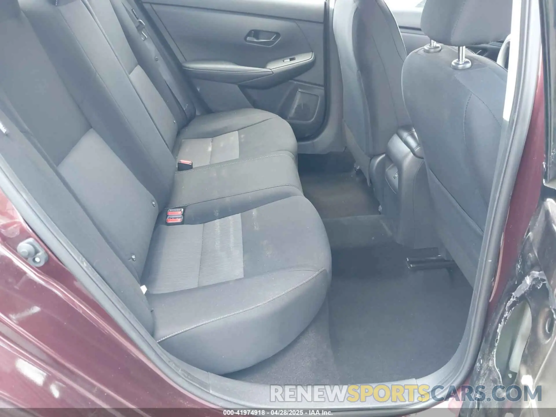 8 Фотография поврежденного автомобиля 3N1AB8CV3RY210537 NISSAN SENTRA 2024