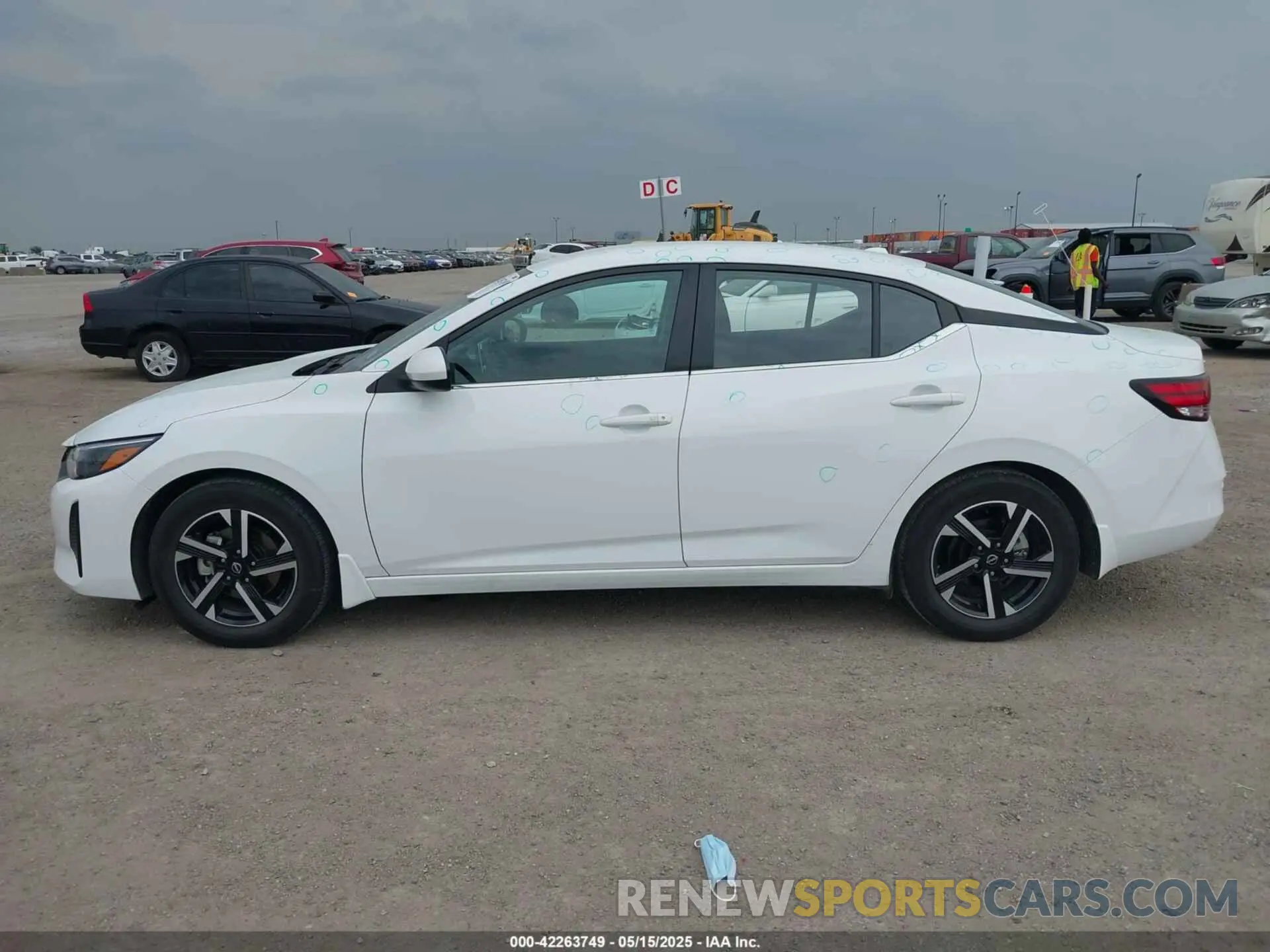 14 Фотография поврежденного автомобиля 3N1AB8CV3RY225314 NISSAN SENTRA 2024