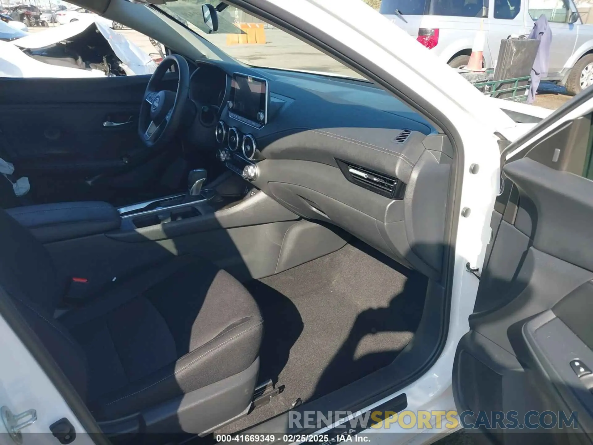 5 Фотография поврежденного автомобиля 3N1AB8CV4RY388554 NISSAN SENTRA 2024