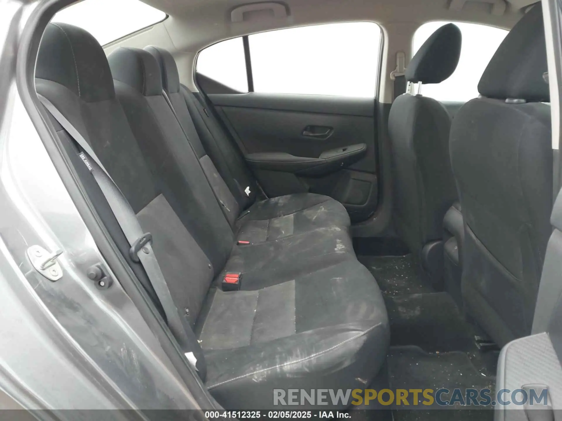 8 Photograph of a damaged car 3N1AB8CV5RY231745 NISSAN SENTRA 2024