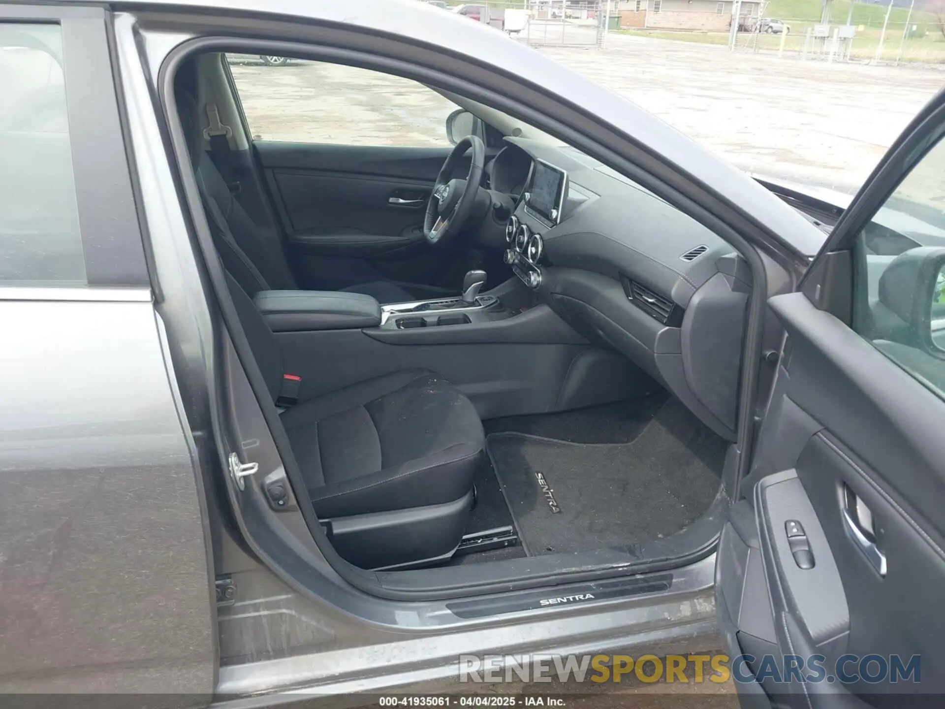 5 Фотография поврежденного автомобиля 3N1AB8CV5RY324748 NISSAN SENTRA 2024