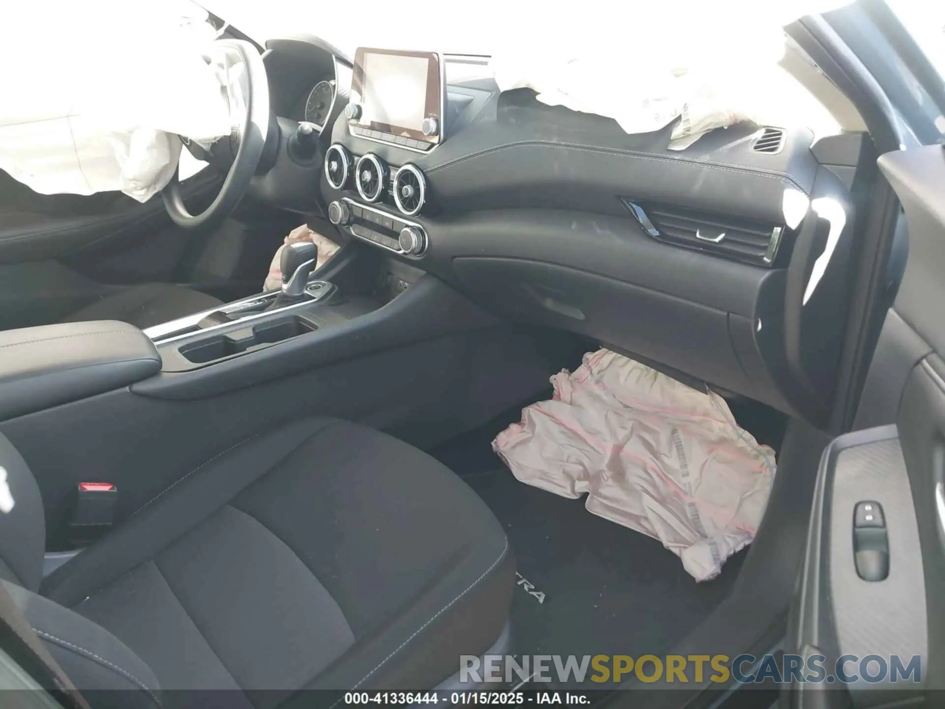 5 Фотография поврежденного автомобиля 3N1AB8CV5RY386747 NISSAN SENTRA 2024