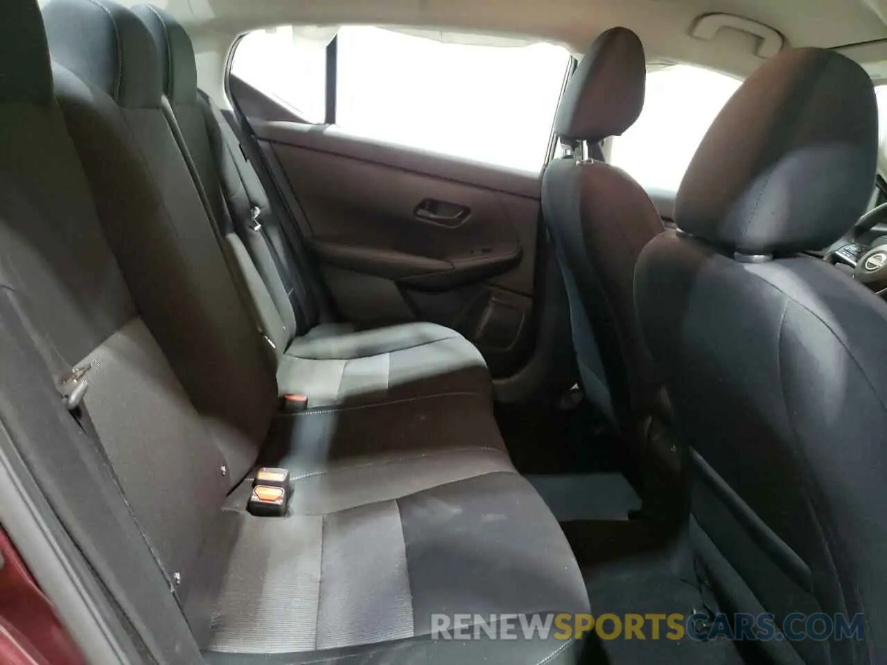 10 Фотография поврежденного автомобиля 3N1AB8CV7RY344645 NISSAN SENTRA 2024