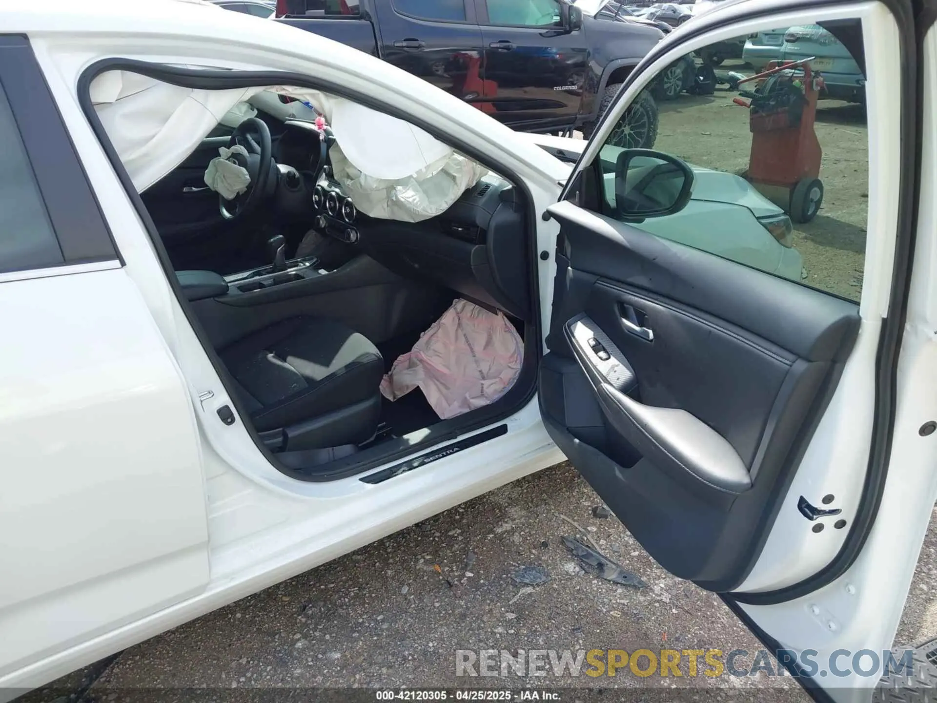 5 Фотография поврежденного автомобиля 3N1AB8CV8RY255165 NISSAN SENTRA 2024