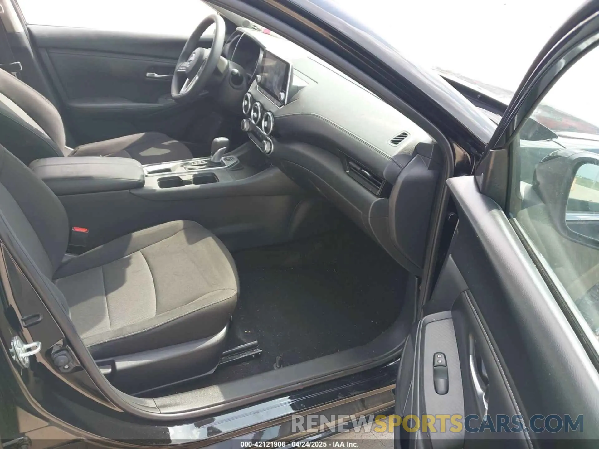5 Фотография поврежденного автомобиля 3N1AB8CV8RY378402 NISSAN SENTRA 2024