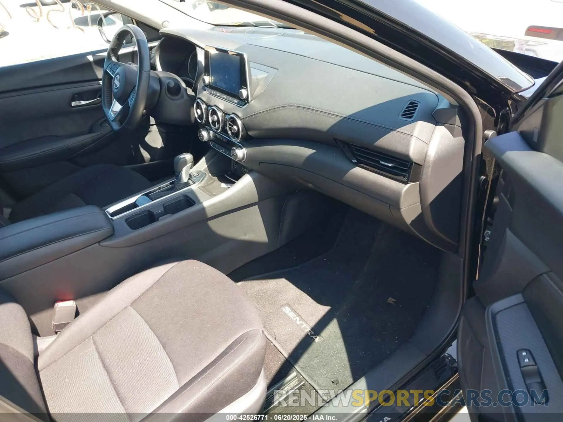 5 Фотография поврежденного автомобиля 3N1AB8CV9RY215256 NISSAN SENTRA 2024