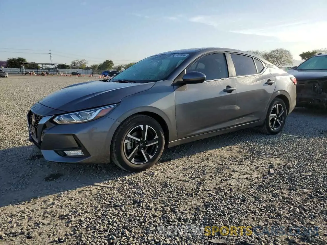 1 Фотография поврежденного автомобиля 3N1AB8CV9RY220568 NISSAN SENTRA 2024