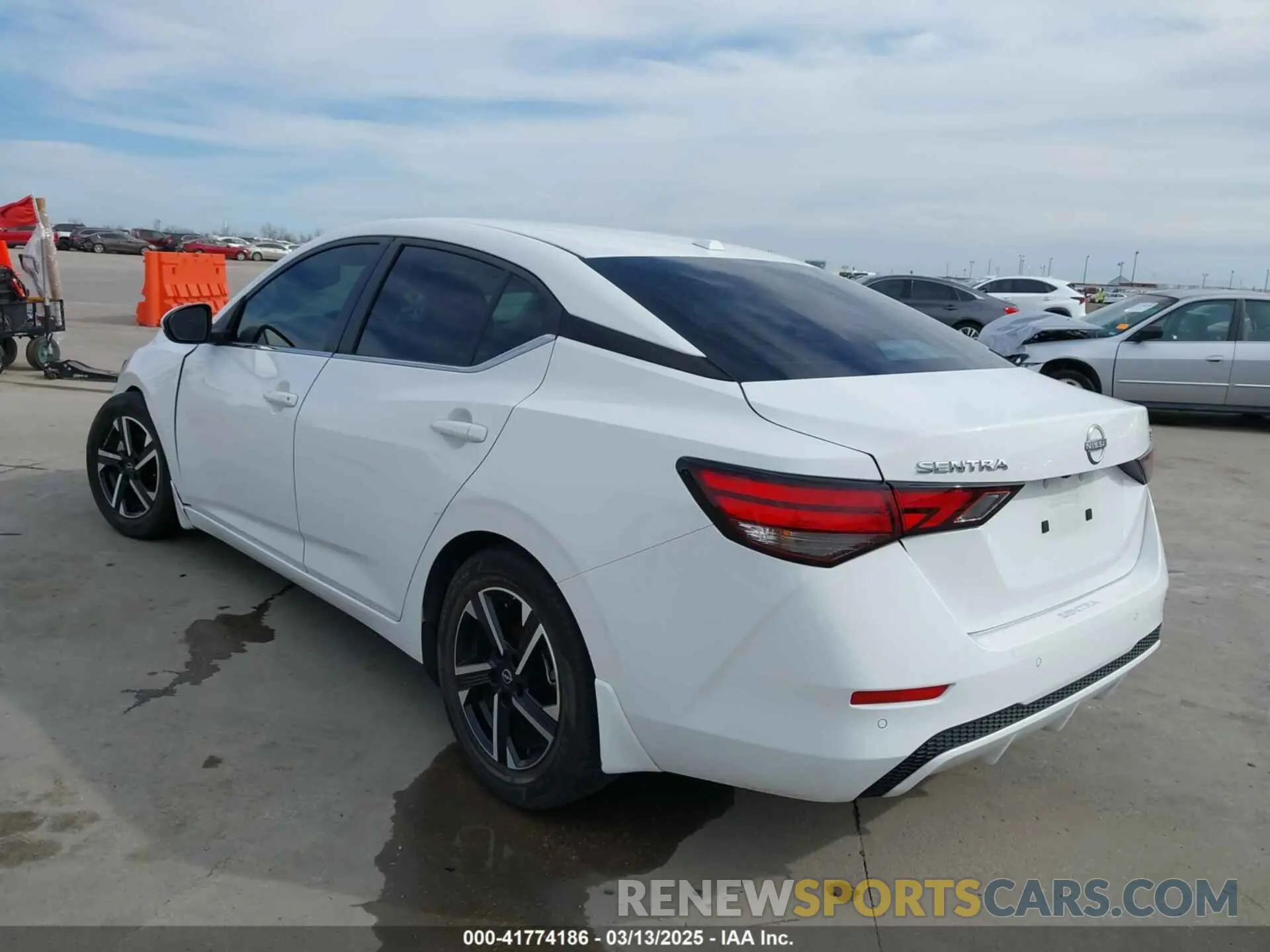 3 Фотография поврежденного автомобиля 3N1AB8CV9RY277823 NISSAN SENTRA 2024