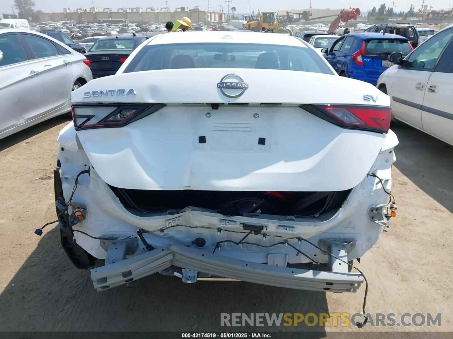 17 Фотография поврежденного автомобиля 3N1AB8CV9RY308388 NISSAN SENTRA 2024