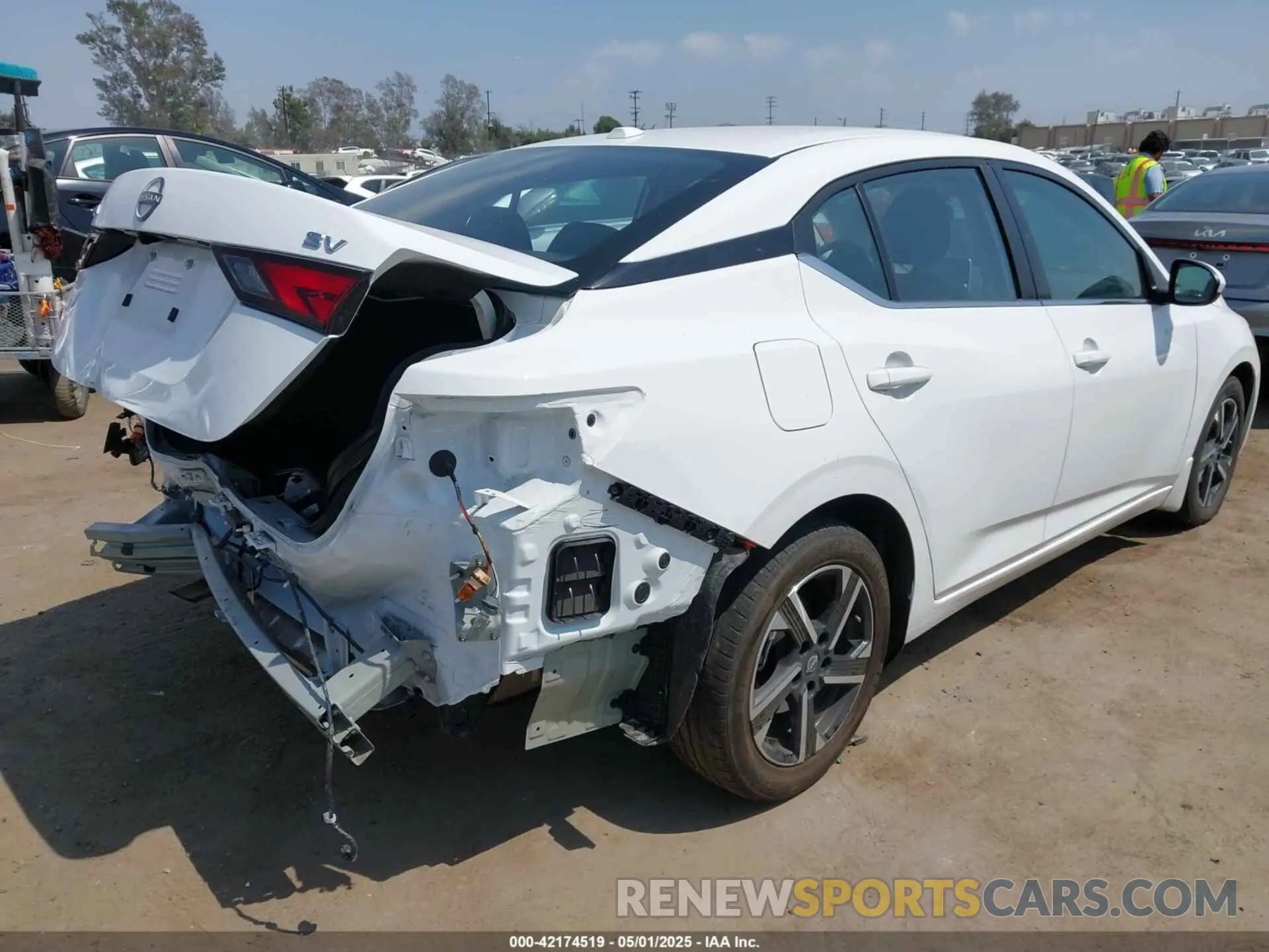 4 Фотография поврежденного автомобиля 3N1AB8CV9RY308388 NISSAN SENTRA 2024