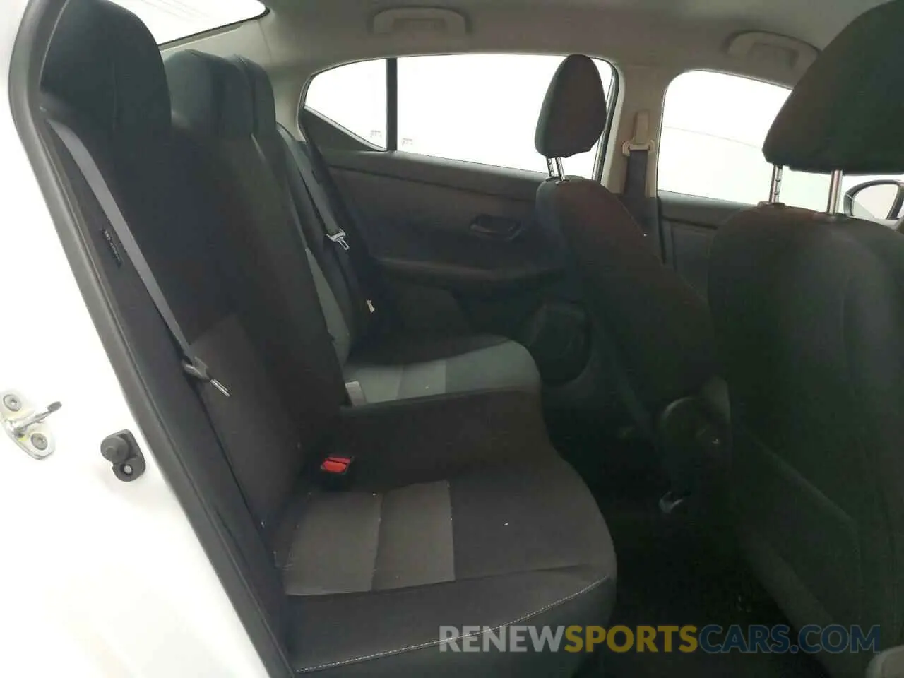 10 Photograph of a damaged car 3N1AB8CV9RY376061 NISSAN SENTRA 2024