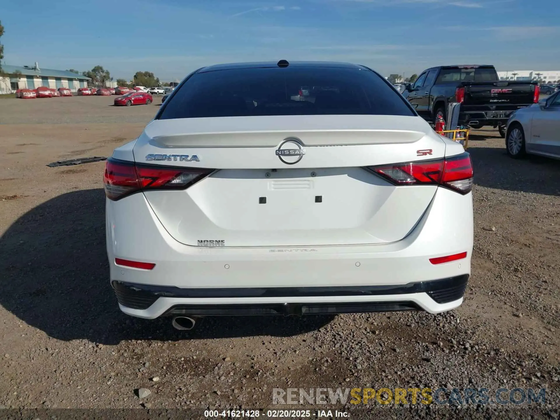 17 Фотография поврежденного автомобиля 3N1AB8DV0RY247009 NISSAN SENTRA 2024